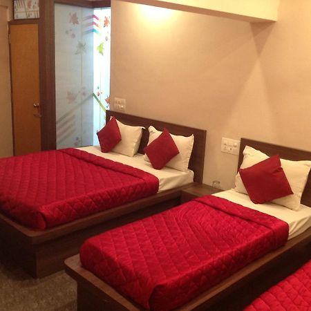 Chikmagalūr Hotel Rest Inn מראה חיצוני תמונה